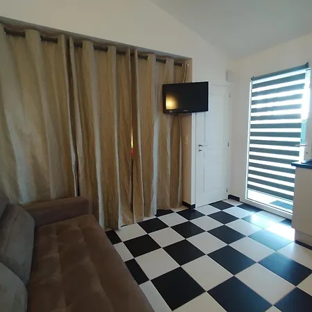 Appart F2 - 4 Couchages Avec Jardin Saint-Laurent-de-la-Salanque Exterior foto